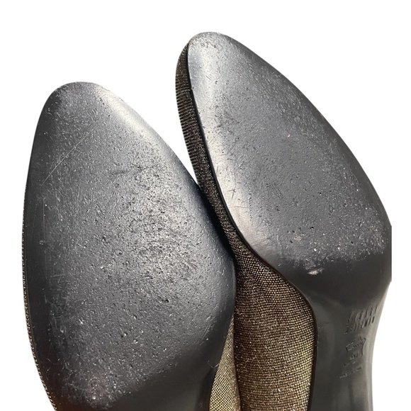 Stuart Weitzman Gold Glitter Metallic Round Toe Pumps Size 9.5M Party WeddingEUC - Picture 7 of 13